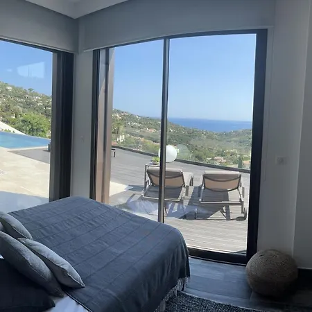 Vue « golf St Tropez »