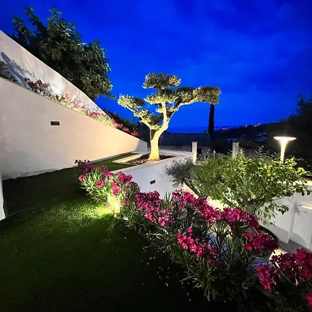Willa Vue « golf St Tropez » *