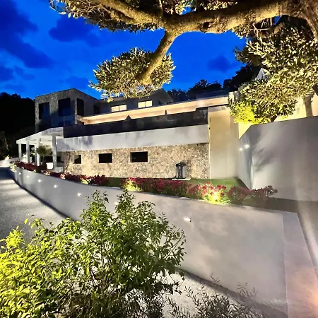 Vue « golf St Tropez » * لي إيسامبر