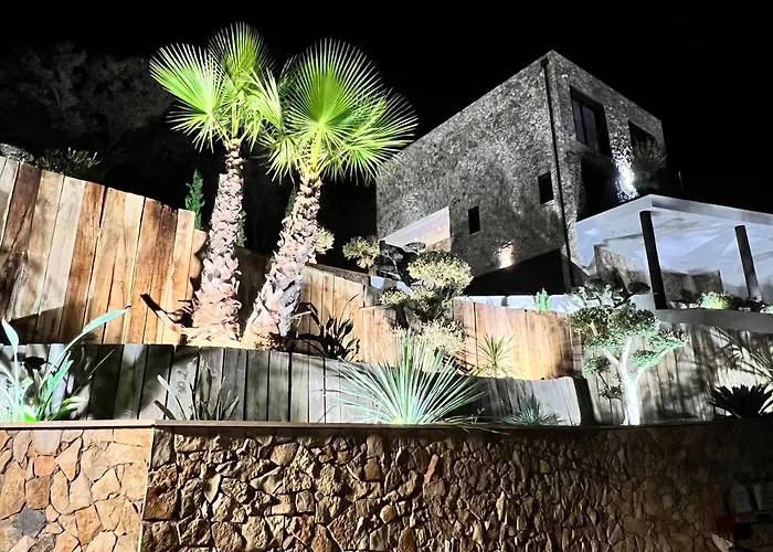 فيلة Vue « golf St Tropez » *