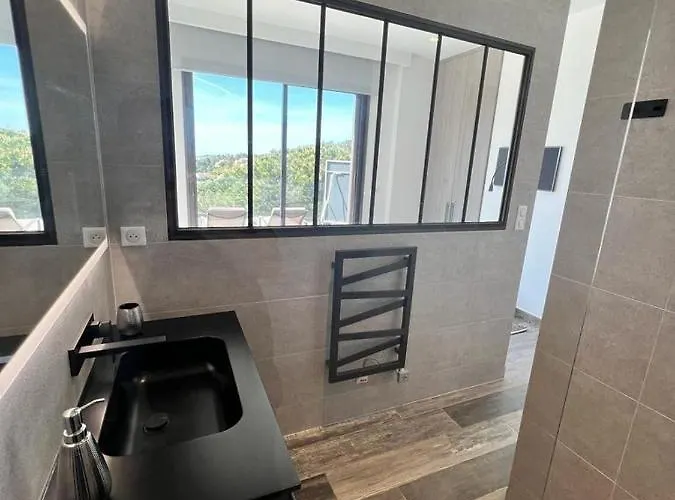 Vue « golf St Tropez » فيلة