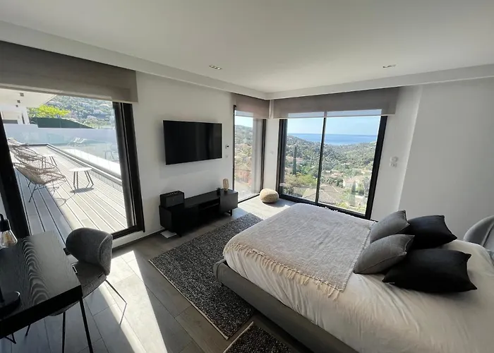 Vue « golf St Tropez » فيلة