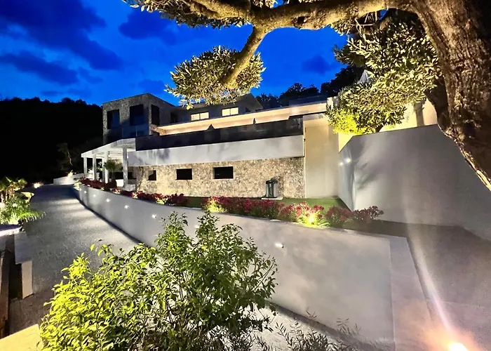 Vue « golf St Tropez » * لي إيسامبر